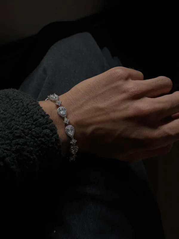Star Drop Bracelet - MyGarments